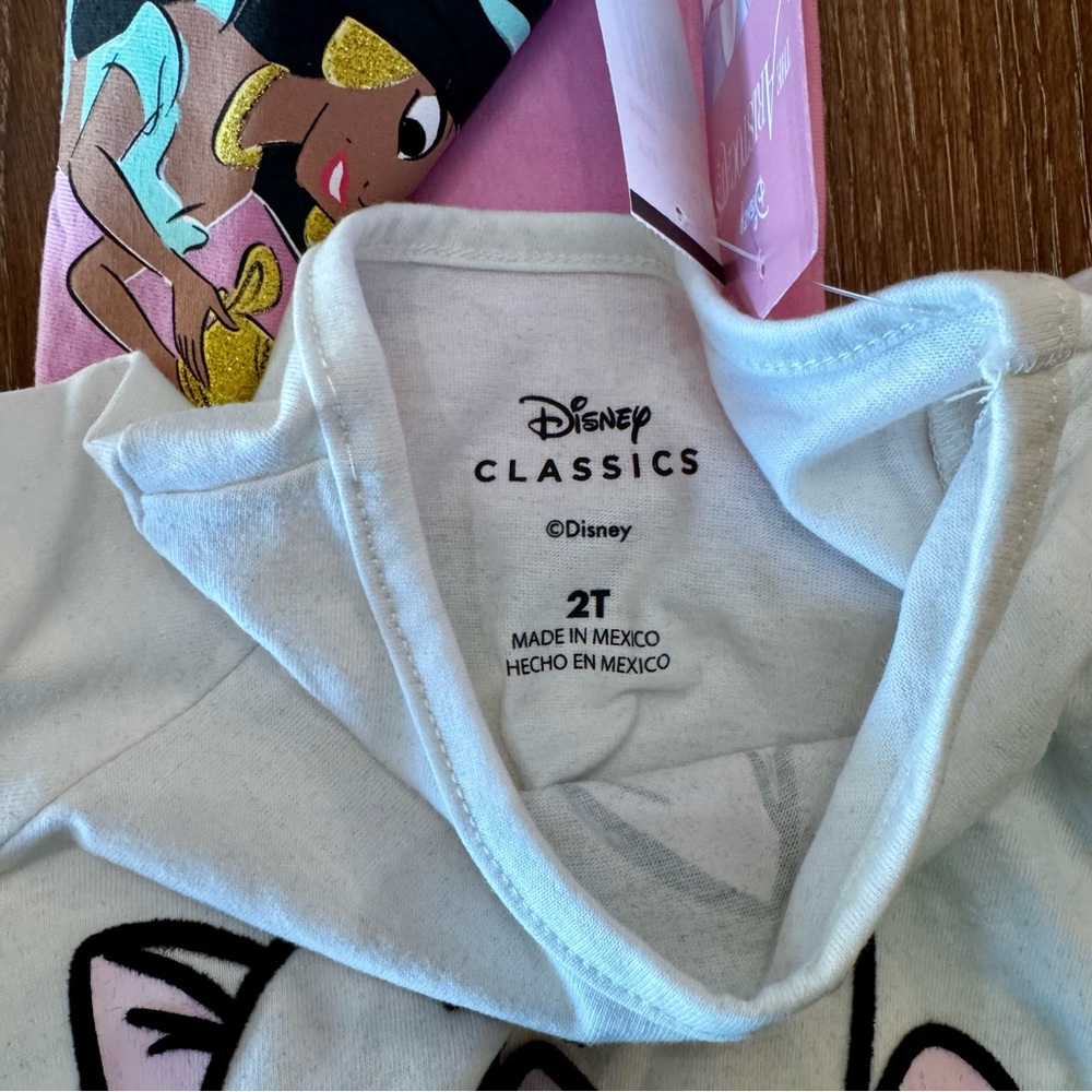 BUNDLE ME! NWT 1 set of 2 toddler’s Disney T-shirts 2T - Picture 8 of 12